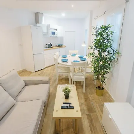Apartment Rentalsevilla Espacioso Y Acogegor Apartamento De 3 *