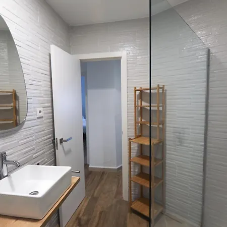 Rentalsevilla Espacioso Y Acogegor Apartamento De 3 *