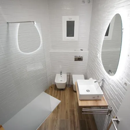 Rentalsevilla Espacioso Y Acogegor Apartamento De 3 Apartment *