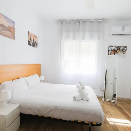 Rentalsevilla Espacioso Y Acogegor Apartamento De 3 Apartment