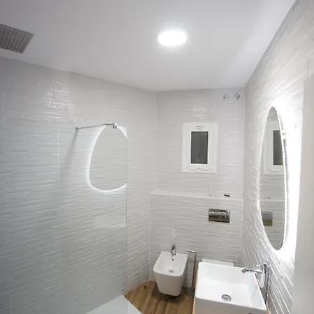 Rentalsevilla Espacioso Y Acogegor Apartamento De 3 Apartment *